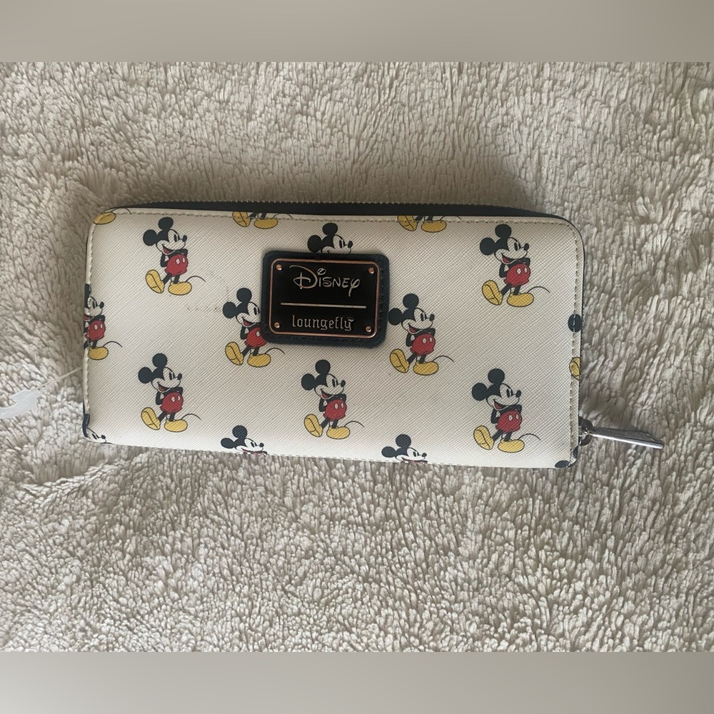 Disney Loungefly Mickey Mouse Wallet
